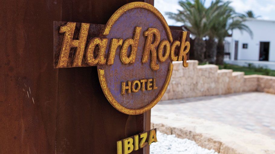 Проекты группы PORCELANOSA — Hard Rock Hotel Ibiza, Испания