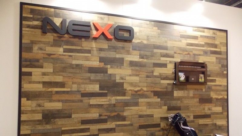 Nexo делает ставку на глазурованный керамогранит и мозаику на сетке