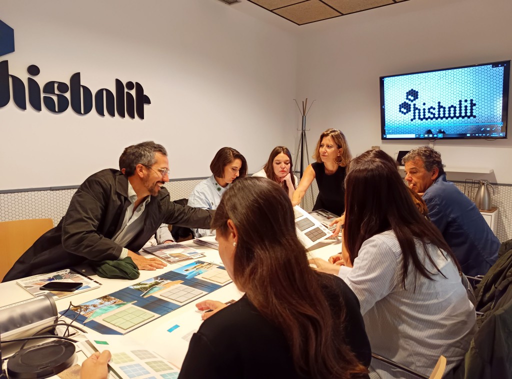 посещение Hisbalit посещение Hisbalit