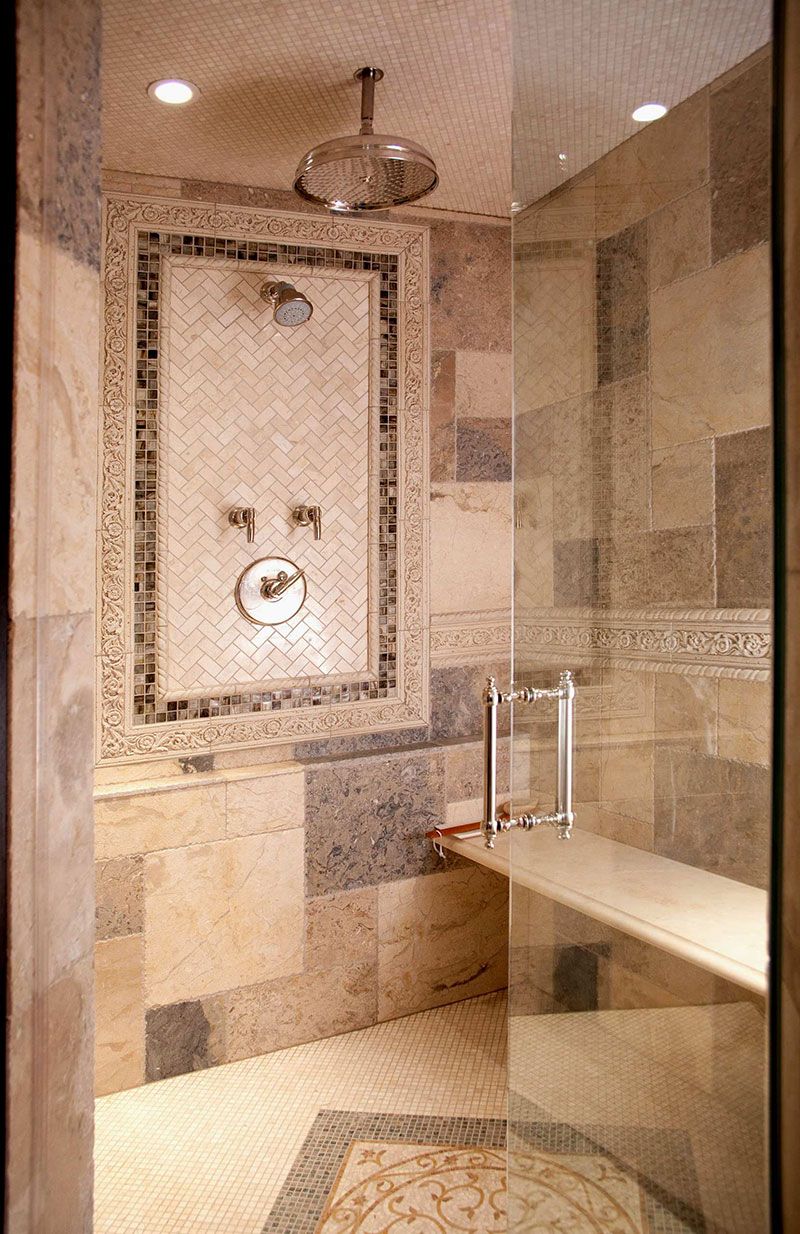 Ванная комната с мозаичной плиткой